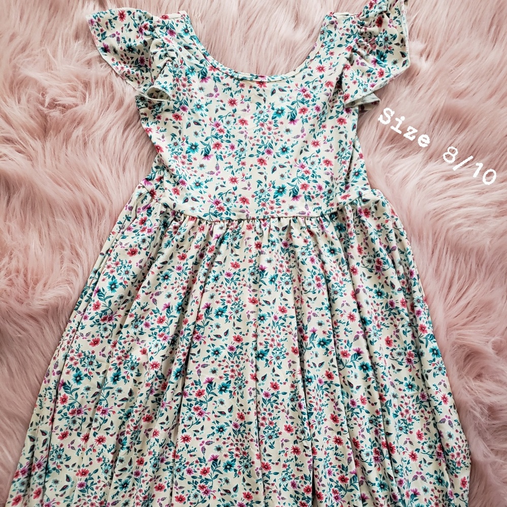 Girls dress, dot dot smile